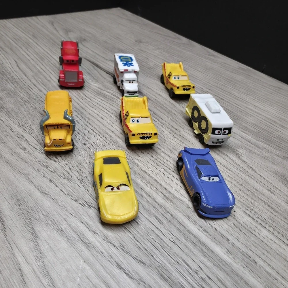 Disney Pixar Cars Thunder Hollow Demolition Derby Mac, Taco,+More - Cake Toppers
